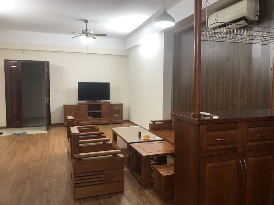 Cho thuê chung cư Báo Công An mặt đường Nguyễn Xiển giá 12tr/tháng