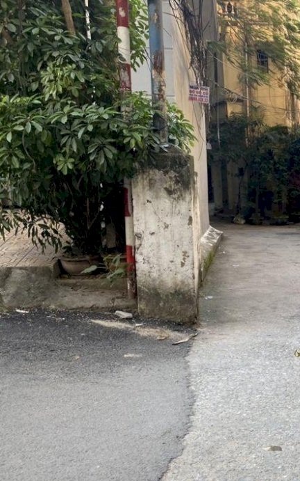 Bán ngay căn nhà 3 tầng ở Nhị Khê giá 2,8 tỷ