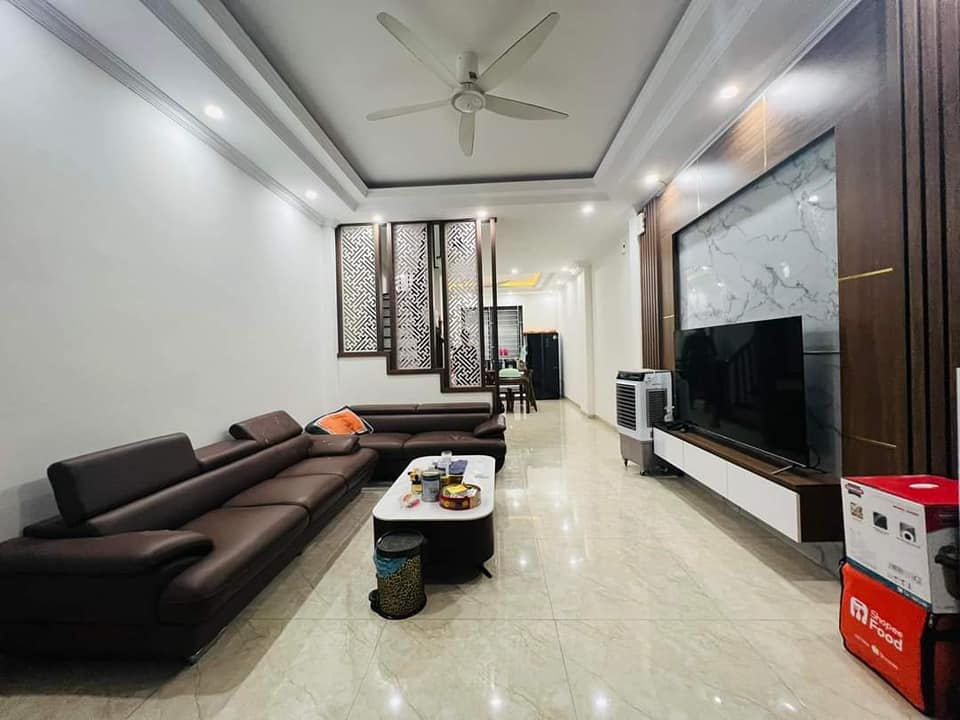 Cần bán nhà 6 tầng, thang máy hiện đại giá 4,9 tỷ tại Ngọc Hà, Ba Đình