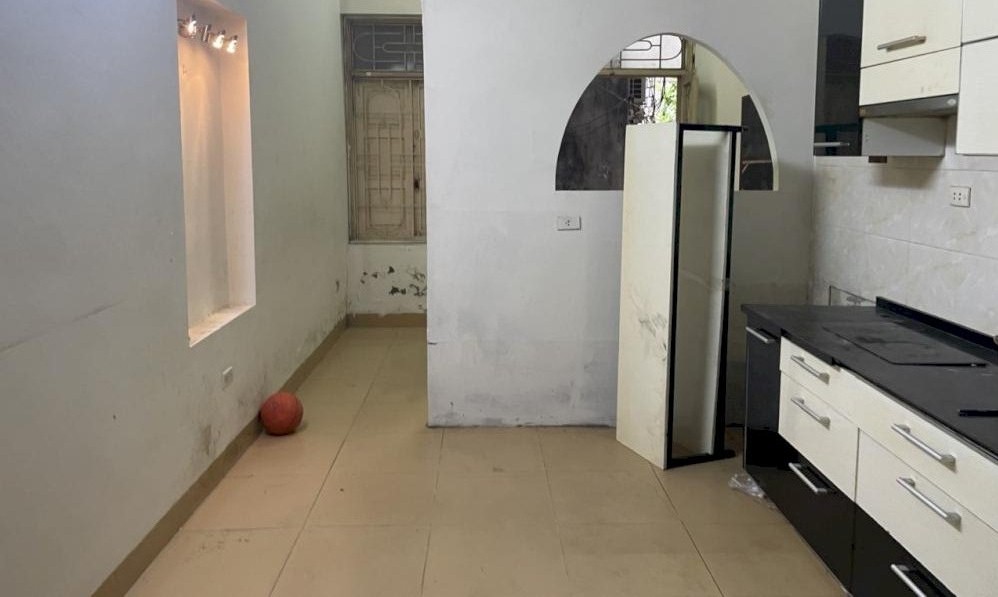 Bán nhà ở Thụy Khuê - Tây Hồ tiện giao thông, sinh hoạt, 3,5 tỷ