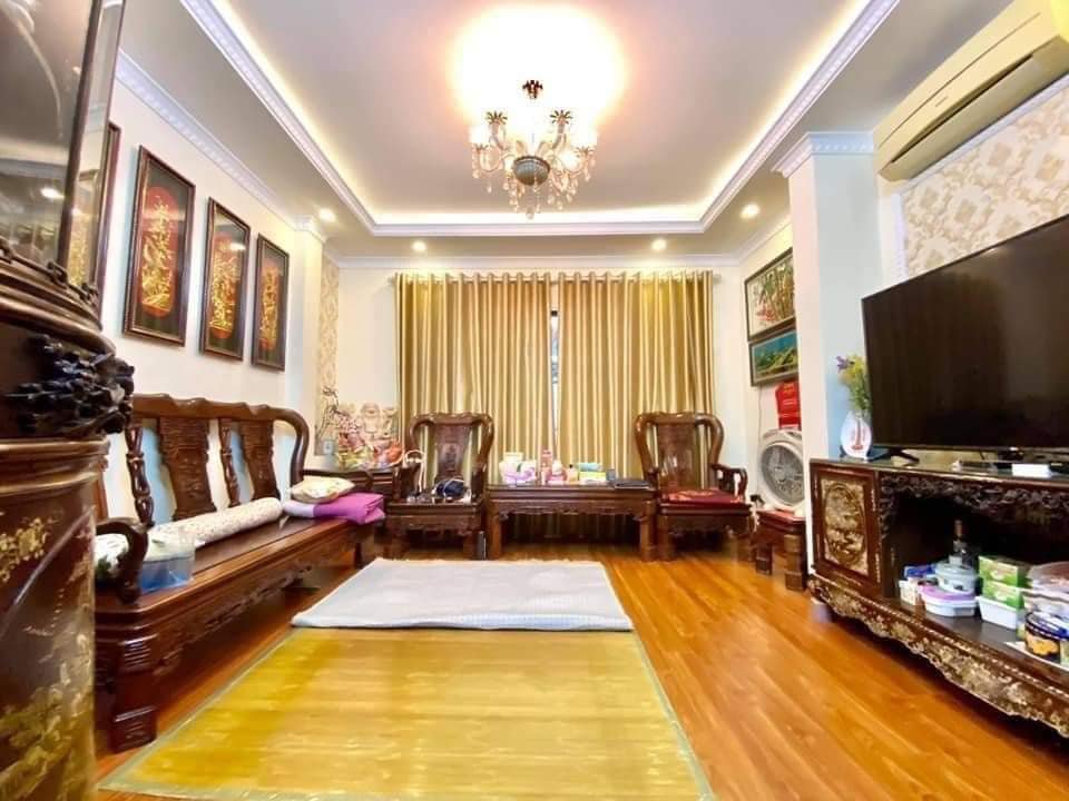 Cần bán nhà tại Ngọc Khánh, Ba Đình diện tích 30m2 giá 3 tỷ