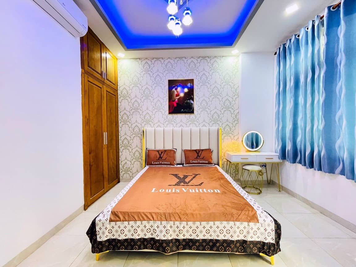 Cần bán nhà tại Ngọc Khánh, Ba Đình diện tích 30m2 giá 3 tỷ