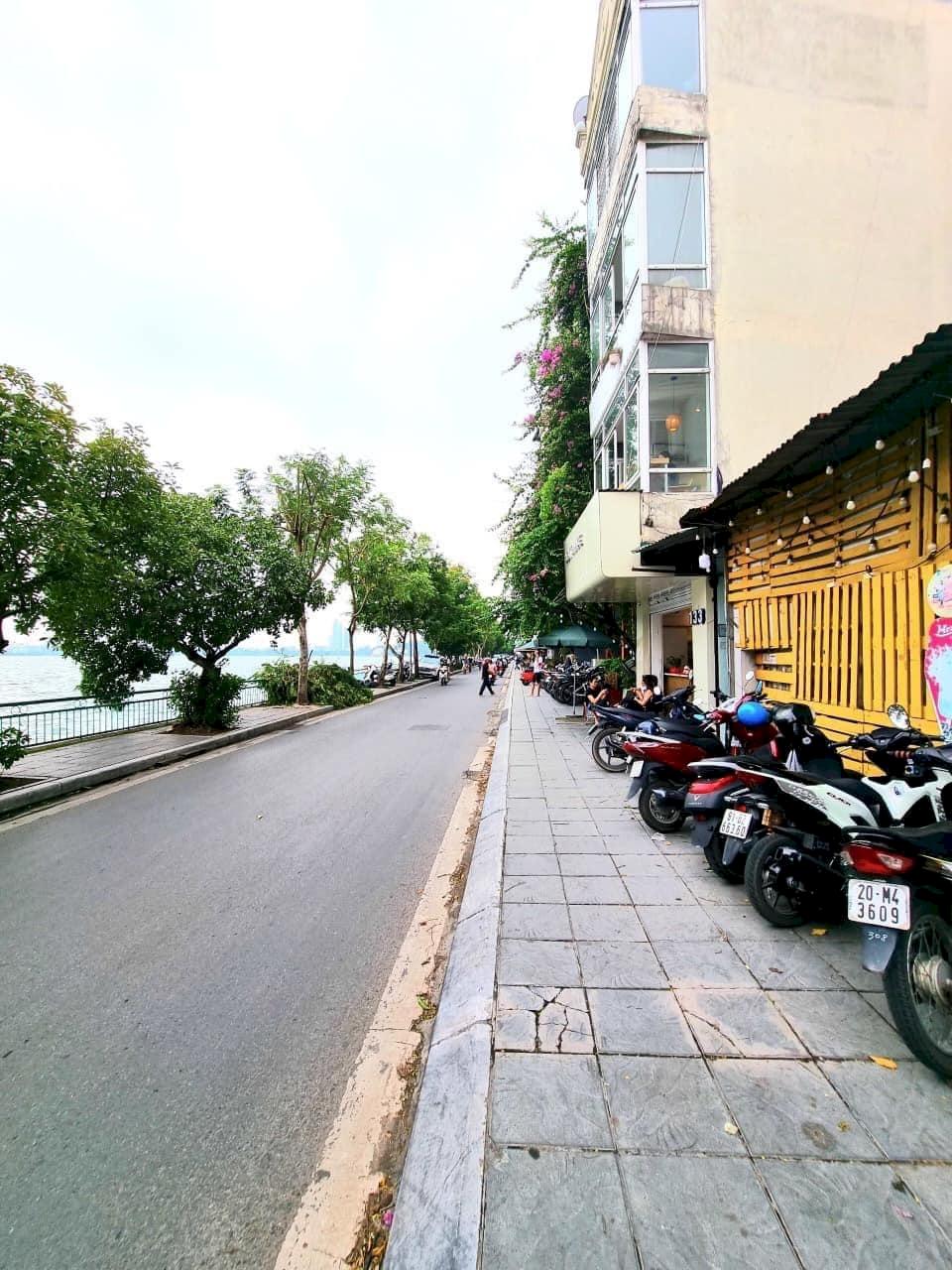 Bán nhà chính chủ đẹp ở Thụy Khuê giá 5,33 tỷ