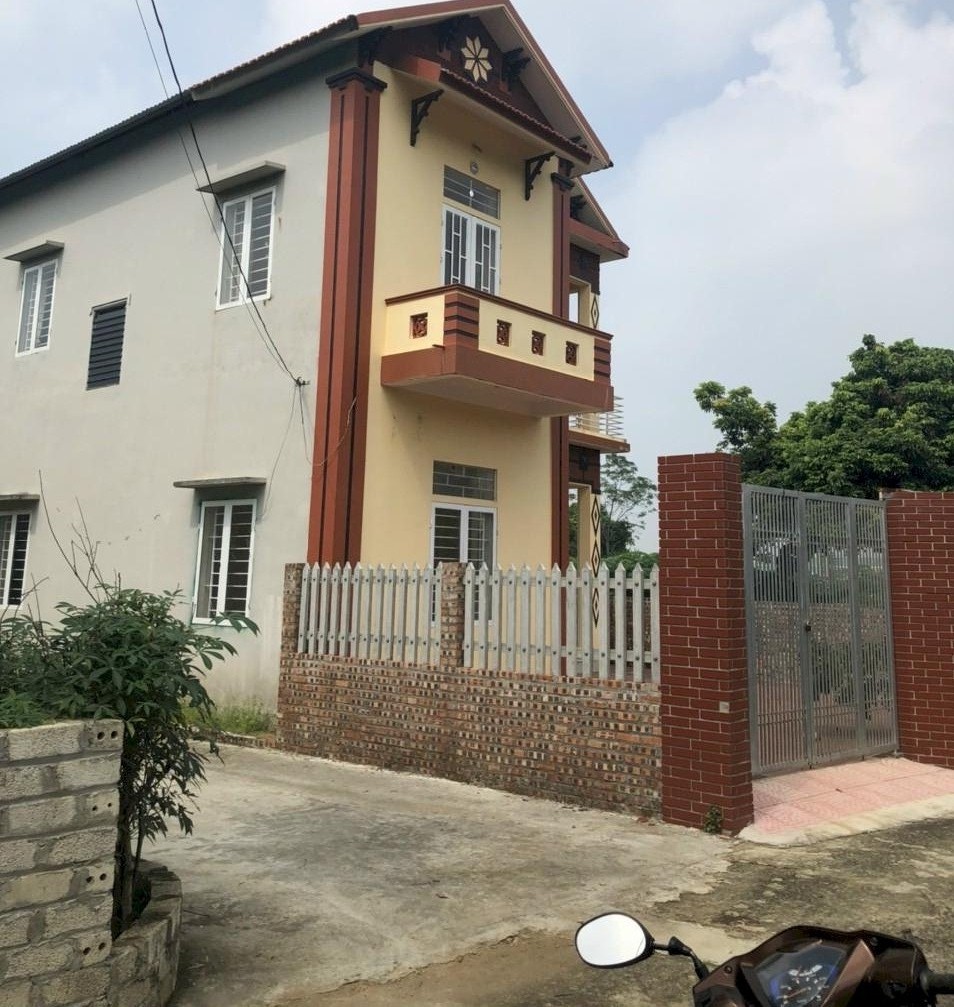 Chính chủ gửi bán căn nhà có diện tích 196.1m ở Bình Yên, Thạch Thất