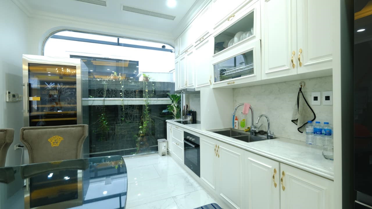 Bán nhà 7 tầng, thang máy hiện đại giá 10 tỷ tại Lê Trọng Tấn, Hà Đông
