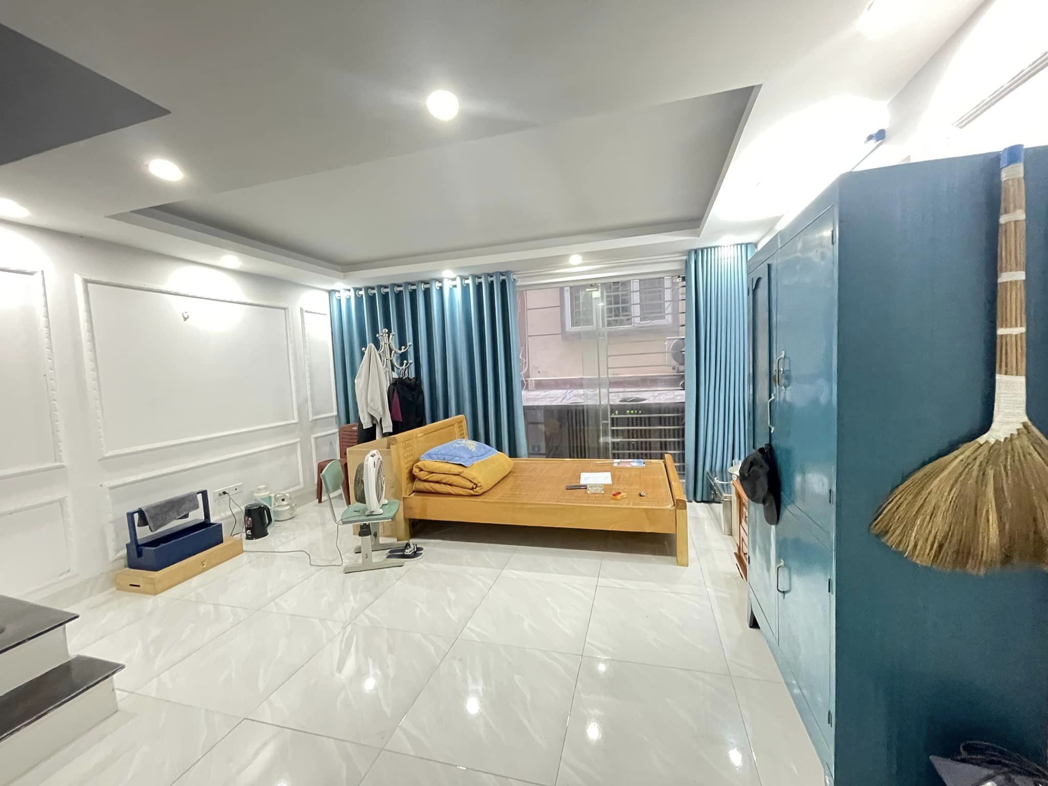 Cần bán nhà 5 tầng 40m2 giá 3,8 tỷ tại phố Bạch Mai, Hai Bà Trưng