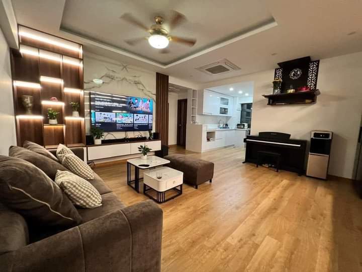 Bán nhà phân lô 4 tầng diện tích 130m2 giá 33 tỷ tại phố Lý Nam Đế, Hàng Mã