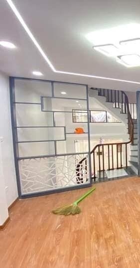 Cần bán nhà gấp ở Hữu Hòa, Thanh Trì diện tích 33m2 giá 2.2 tỷ 