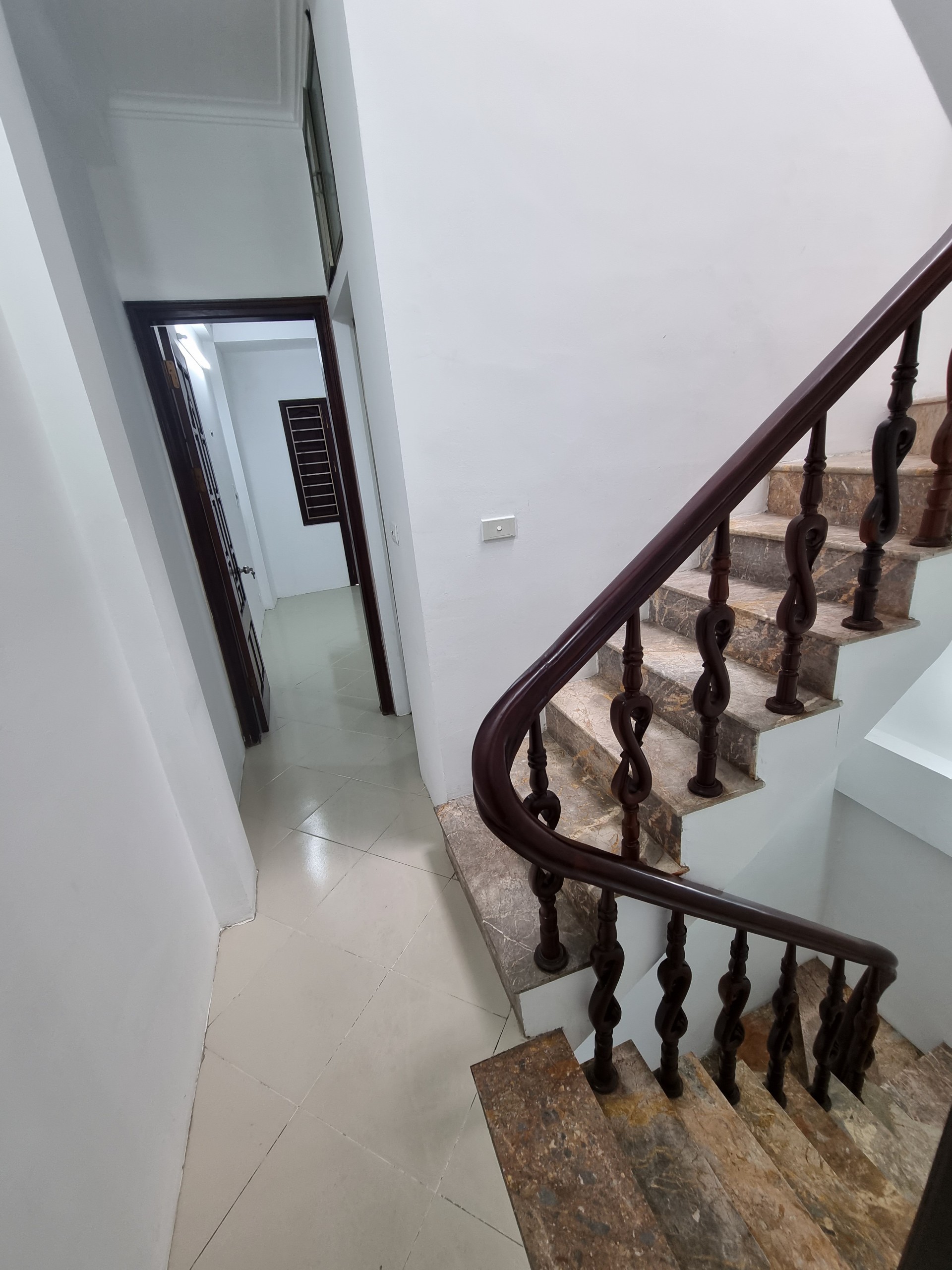 Chính chủ cần bán gấp nhà tại Đỗ Đức Dục diện tích 40m2 giá 4,7 tỷ
