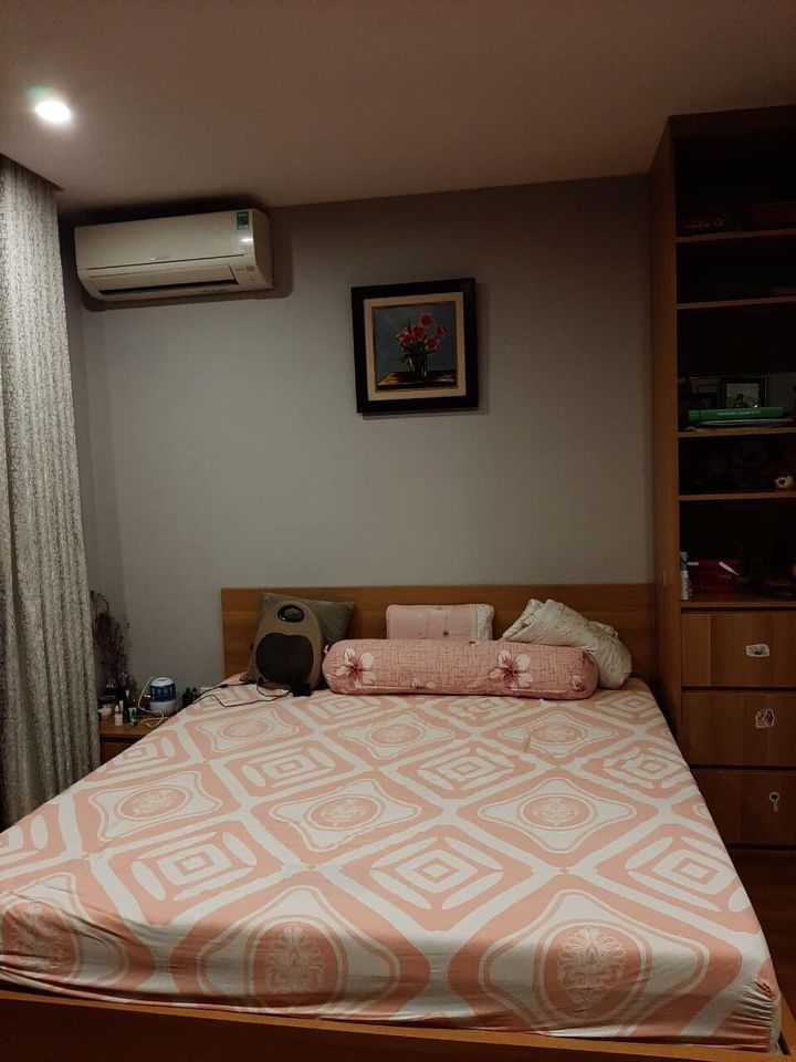 Cho thuê chung cư cao cấp tầng cao Central point ở 110 Cầu Giấy