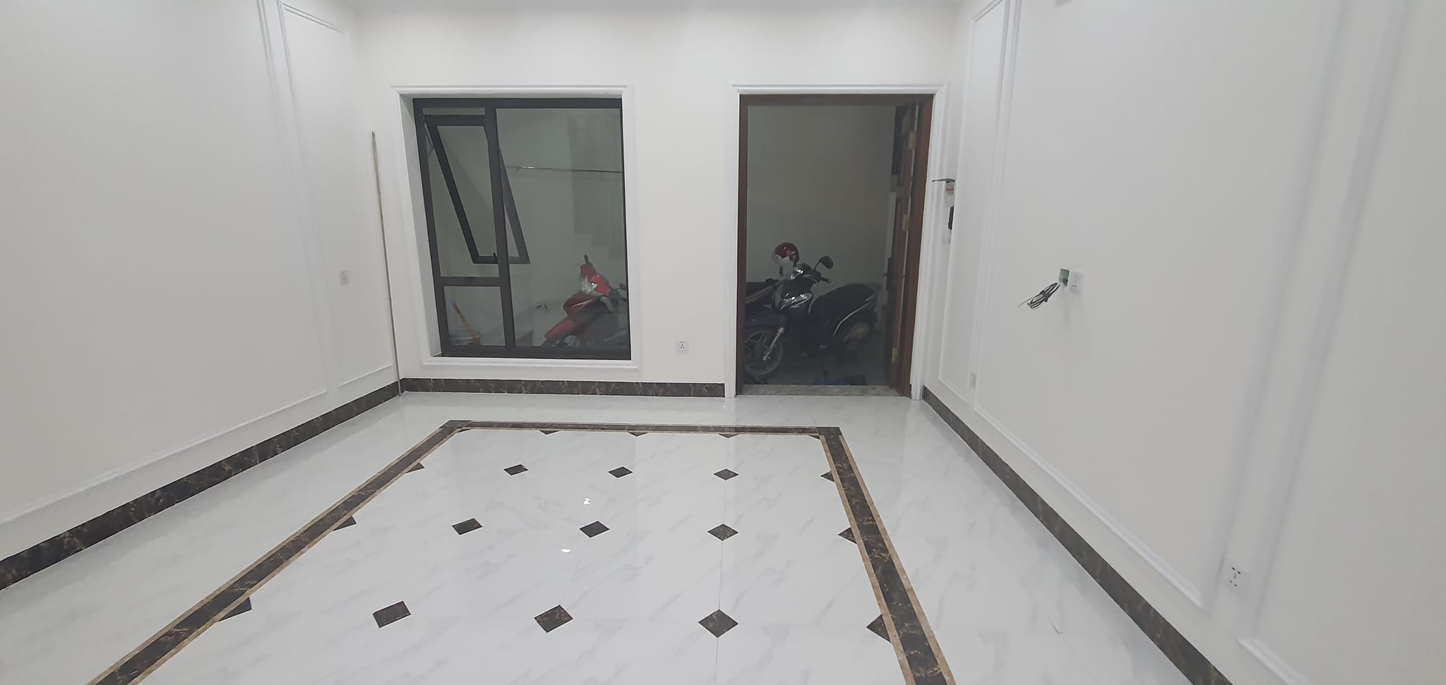 Bán nhà 4 tầng, 56m2 giá 5,15 tỷ tại Xuân La, Tây Hồ
