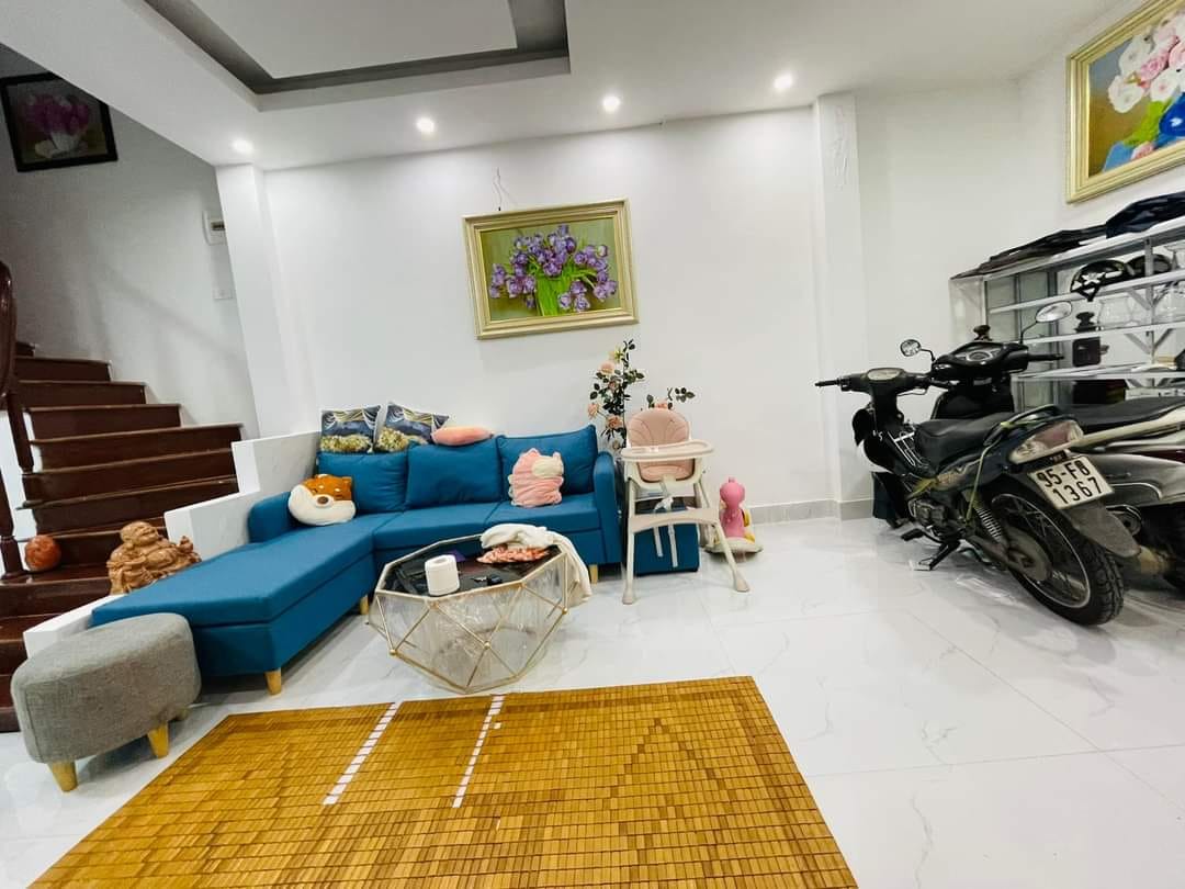 Cần bán nhà 5 tầng, 43m2 giá 4,75 tỷ tại Phương Liệt, Thanh Xuân