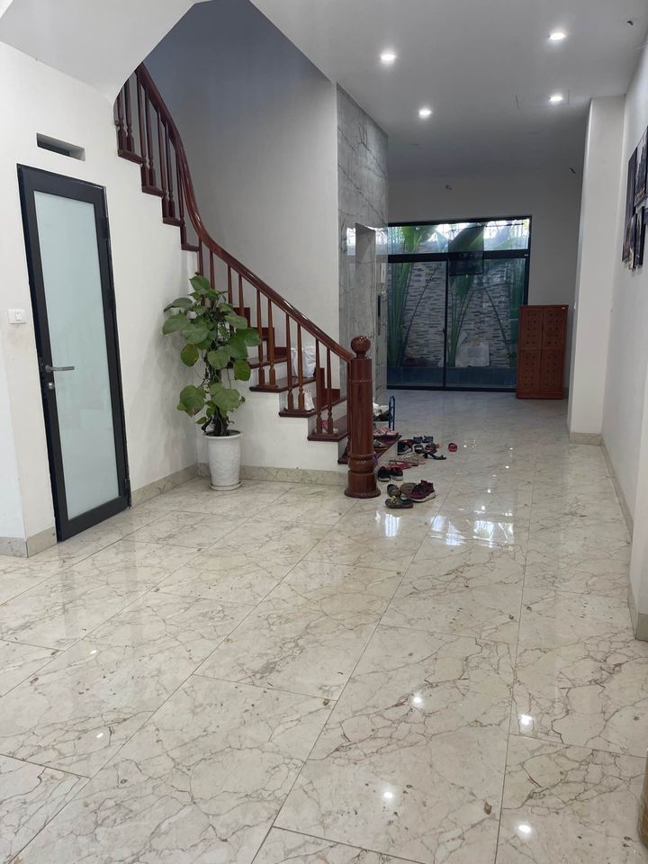 Chính chủ cho thuê nhà Đình Thôn, tiện kinh doanh buôn bán giá 15tr/tháng