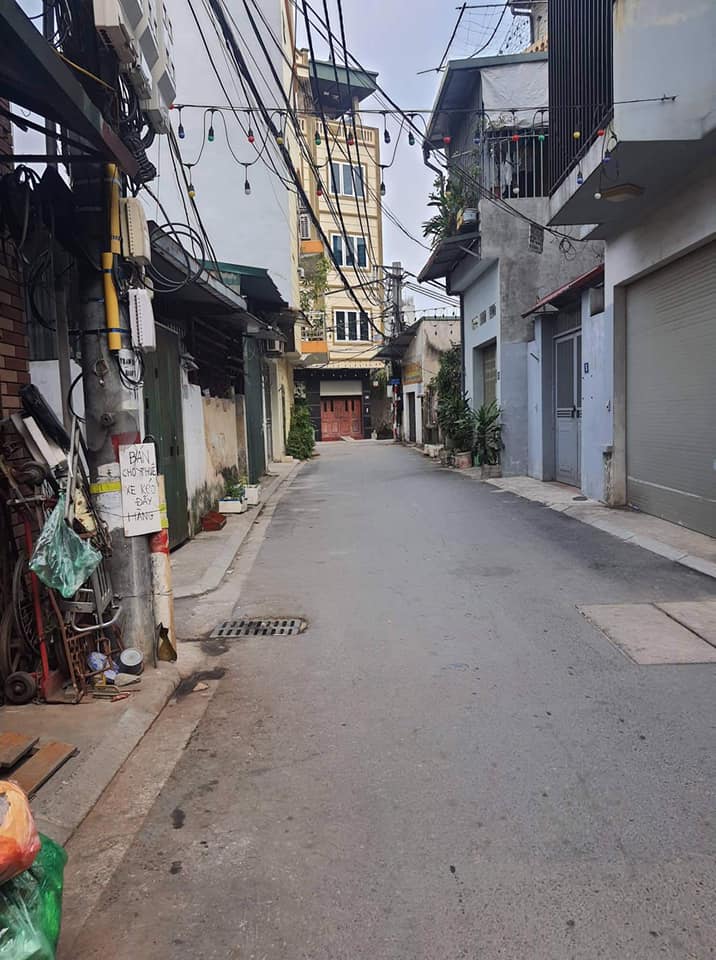 Cho thuê nhà mới đẹp tại Nguyễn Chính, Hoàng Mai chỉ 5tr/tháng