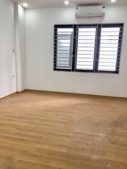 Chính chủ cần bán gấp nhà 4 tầng 32m2 giá 1,47 tỷ tại Phụng Châu, Chương Mỹ