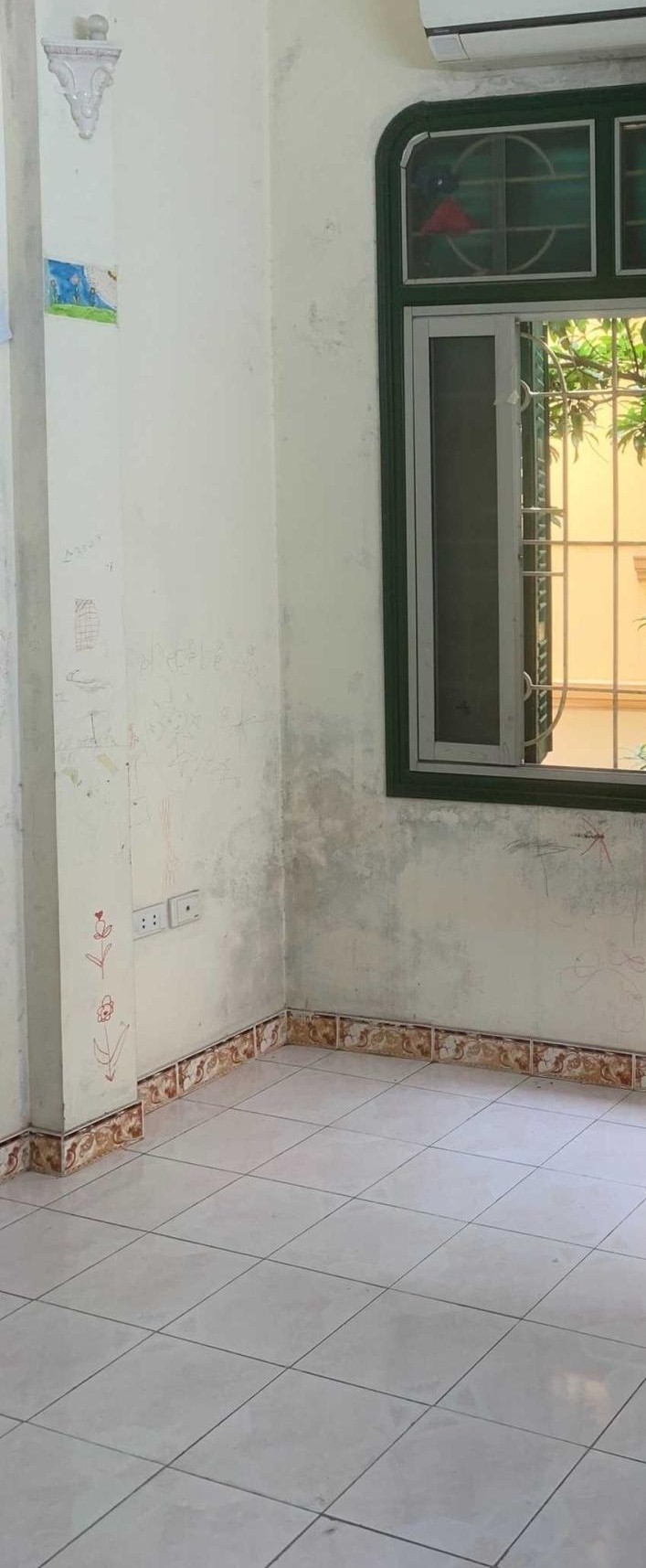Cần chuyển đi nên bán gấp nhà ở Tây Hồ giá 3,5 tỷ