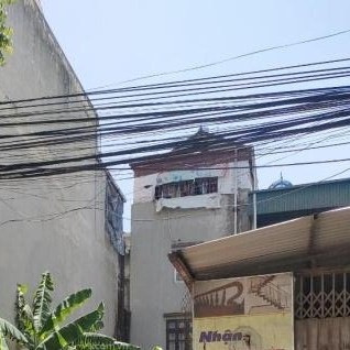 Bán gấp nhà mặt phố Trung Sơn Trầm 6,9 tỷ