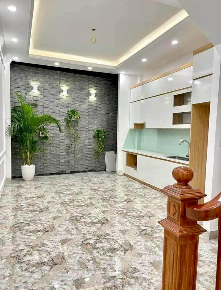 Bán nhà lô góc diện tích 42m2 giá 4,1 tỷ tại Doãn Kế Thiện, Cầu Giấy