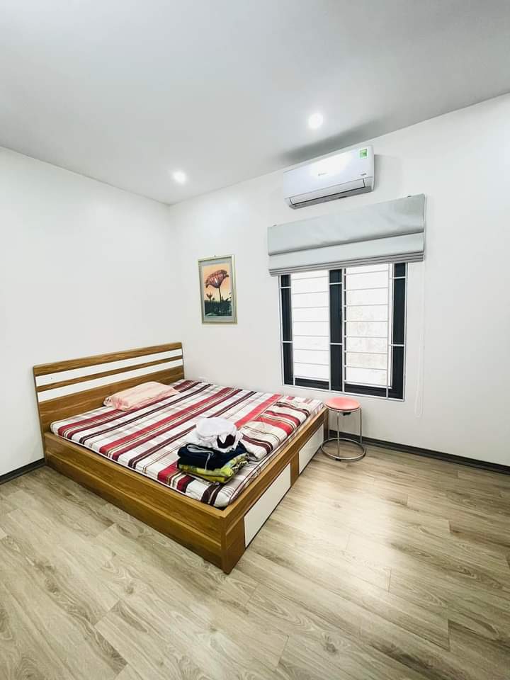 Chính chủ cần bán nhà 5 tầng, 42m2 giá 6,9 tỷ tại Hoàng Quốc Việt, Cầu Giấy