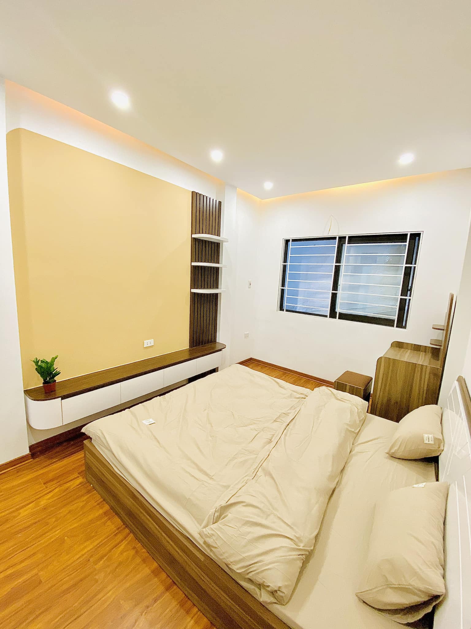 Bán nhà 5 tầng diện tích 45m2 giá 5,8 tỷ tại Cát Linh, Đống Đa