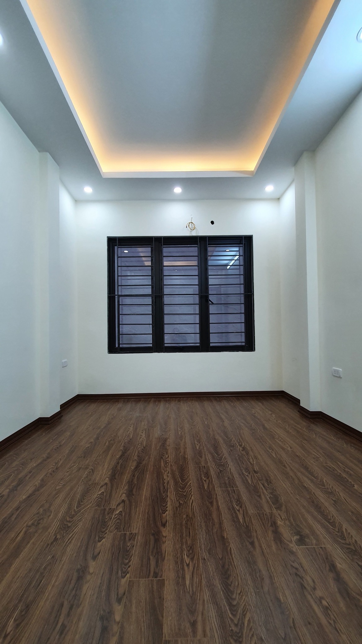 Bán nhà mới tại Kim Ngưu, Hai Bà Trưng diện tích 42m2 giá 4,9 tỷ