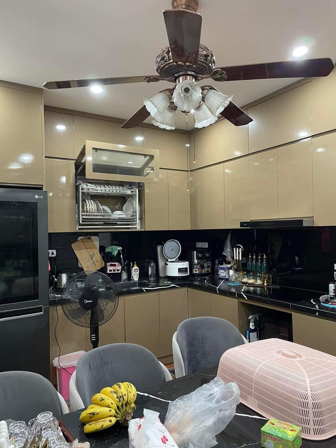 Chính chủ cần bán nhà 5 tầng diện tích 82m2 giá 10 tỷ tại Tây Hồ