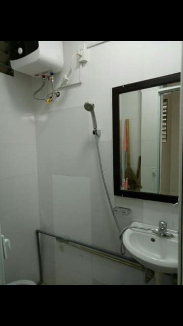Cho thuê nhà mới đẹp tại Hoàng Hoa Thám, có thể vừa ở vừa kinh doanh
