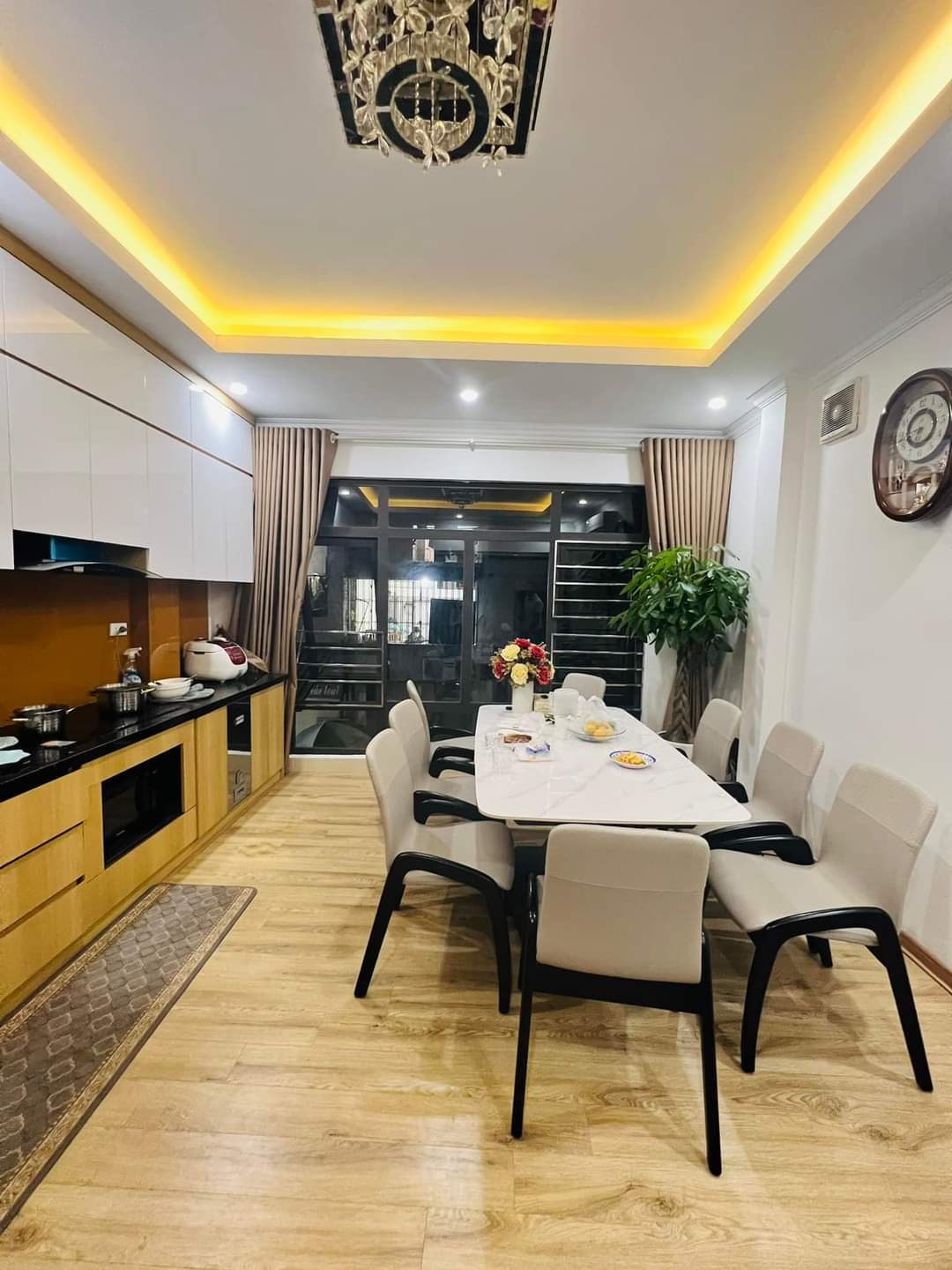 Chính củ cần bán nhà 5 tầng diện tích 77m2 giá 9,98 tỷ tại An Dương Vương, Tây Hồ