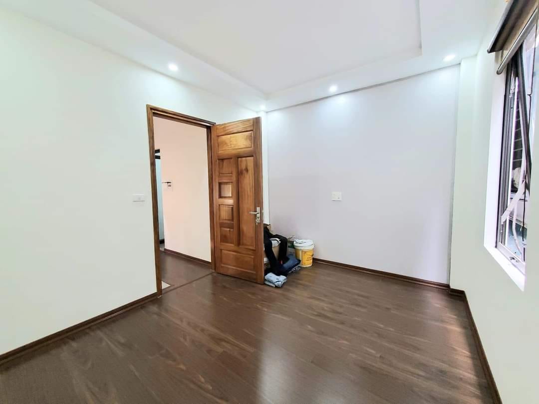Chính chủ cần bán nhà 5 tầng 40m2 giá 4 tỷ tại Hoàng Hoa Thám, Tây Hồ