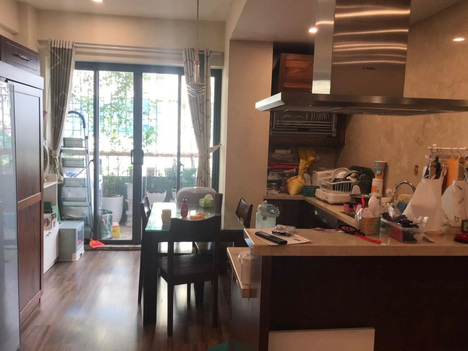 Cho thuê căn hộ tòa hh2 Dương Đình Nghệ, Cầu Giấy giá 12tr/tháng
