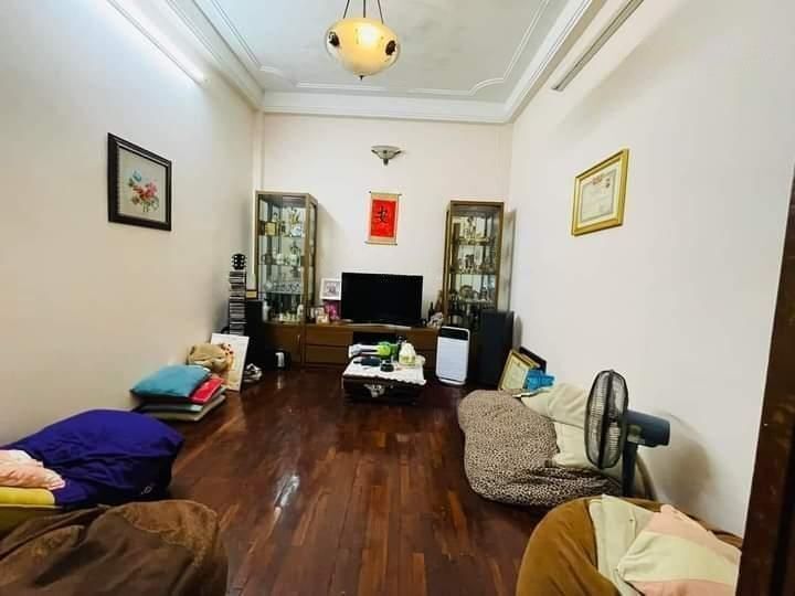 Bán nhà phố Lạc Trung, Hai Bà Trưng. 48m2*4 tầng, mặt tiền 4.1m, ô tô vào nhà