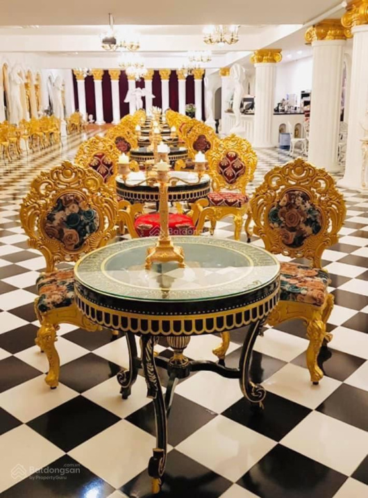 Sang nhượng mặt bằng vị trí đắc địa, mặt tiền siêu rộng tại Trung Hoà, Cầu Giấy