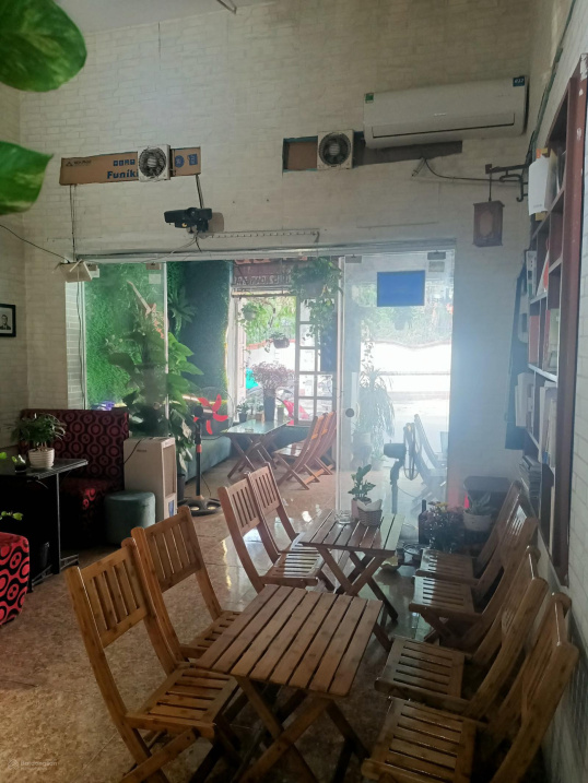 Sang nhượng quán cà phê giá rẻ tại Hoàng Văn Thái, Thanh Xuân