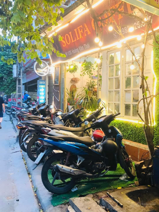 Sang nhượng quán cà phê giá rẻ tại Hoàng Văn Thái, Thanh Xuân