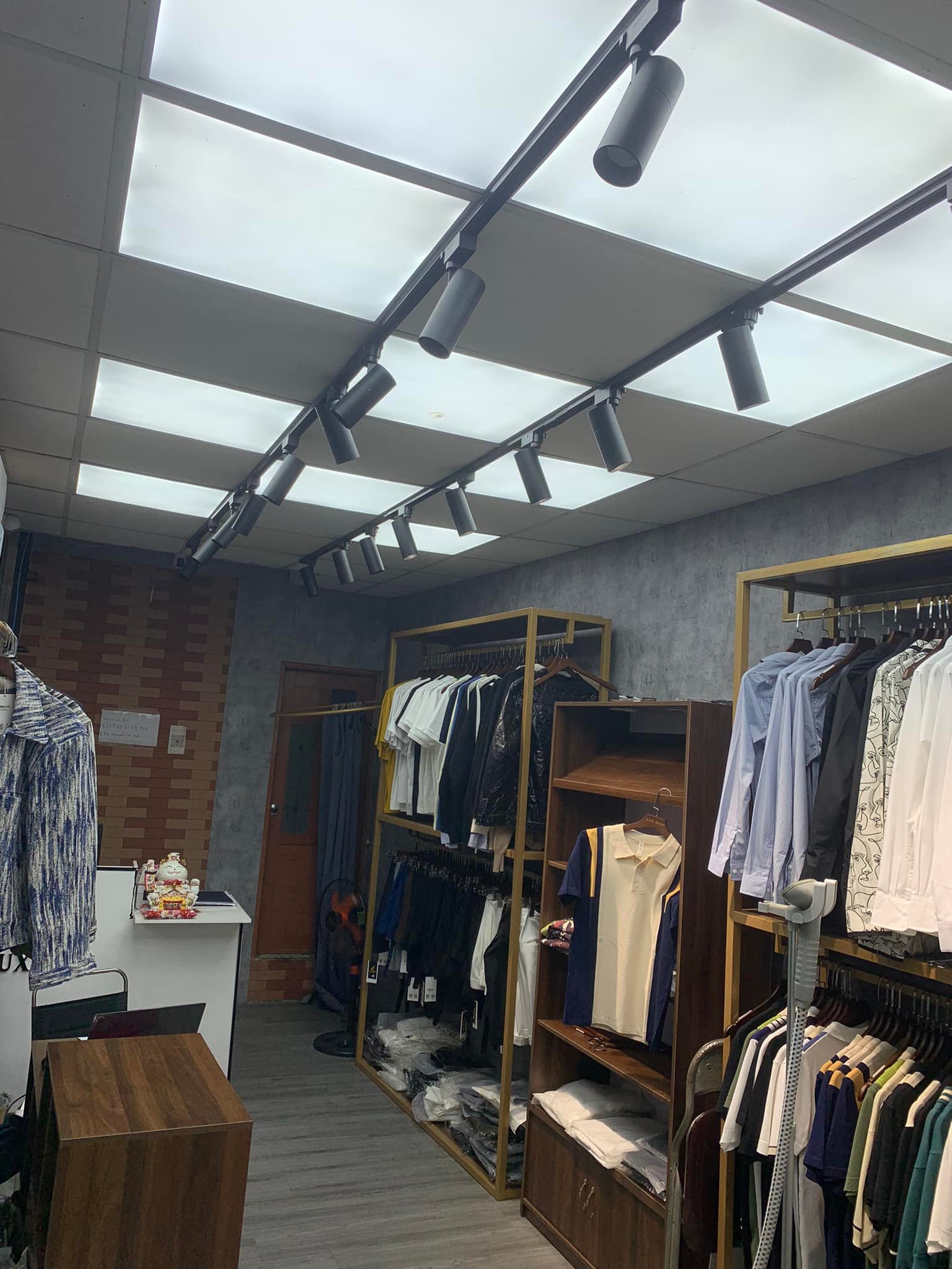 Cần nhượng lại cửa hàng thời trang nam tại Phố Huế, Hai Bà Trưng