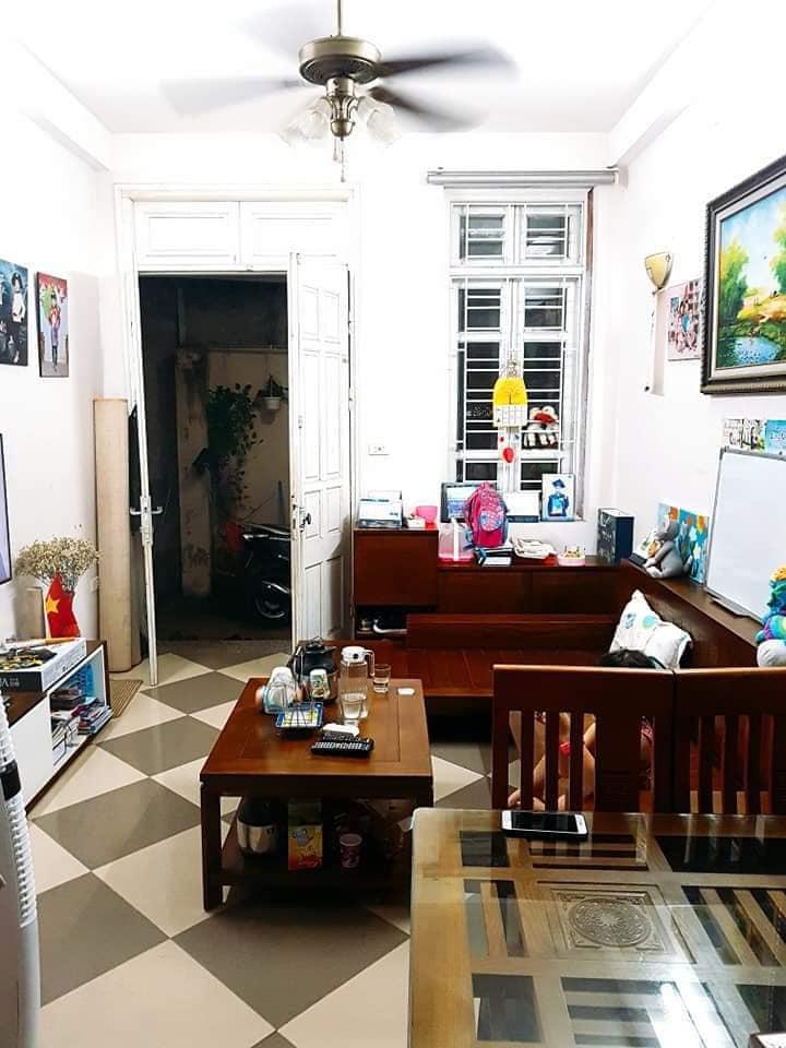 Cần bán gấp nhà đất nở hậu tại Nhị Khê Thanh Trì Tp Hà Nội