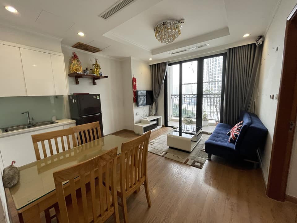 Chính chủ cho thuê căn 2pn tòa R6 Royal City giá 18tr/tháng