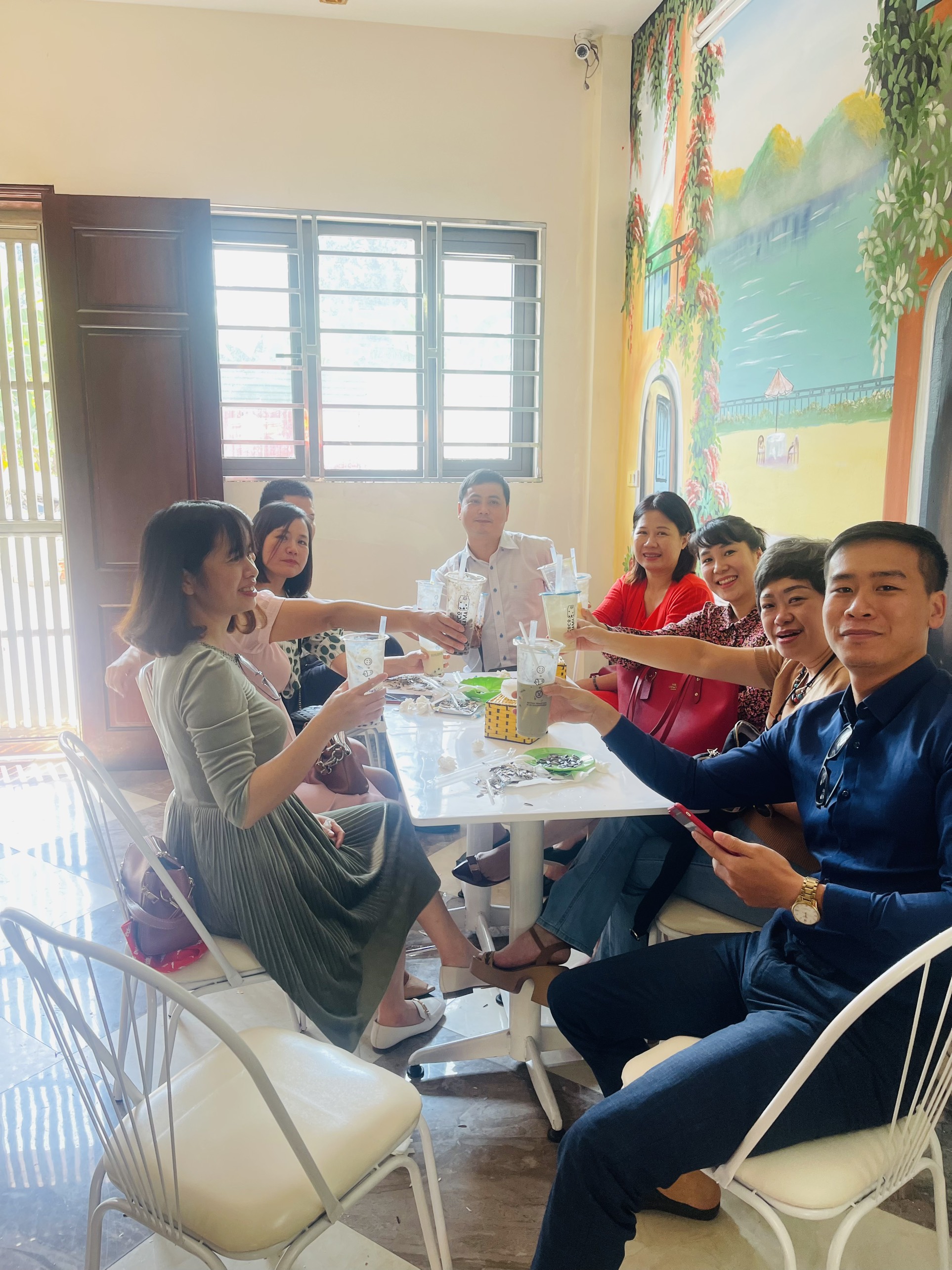 Sang nhượng lại quán trà sữa mặt tiền rộng rại tại Phú Diễn, Nam Từ Liêm