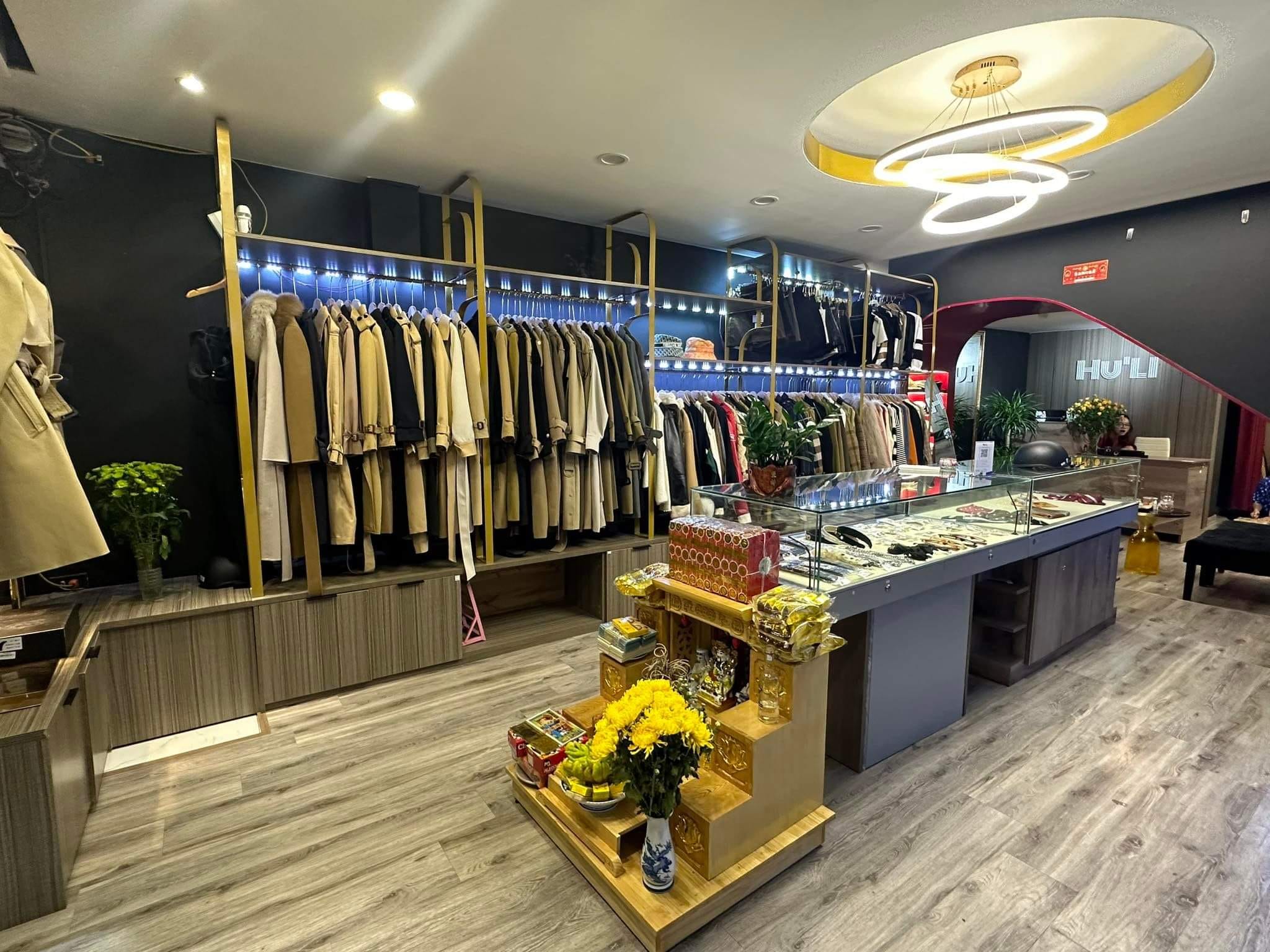 Cần nhượng lại cửa hàng thời trang nữ cao cấp tại Thái Hà, Đống Đa