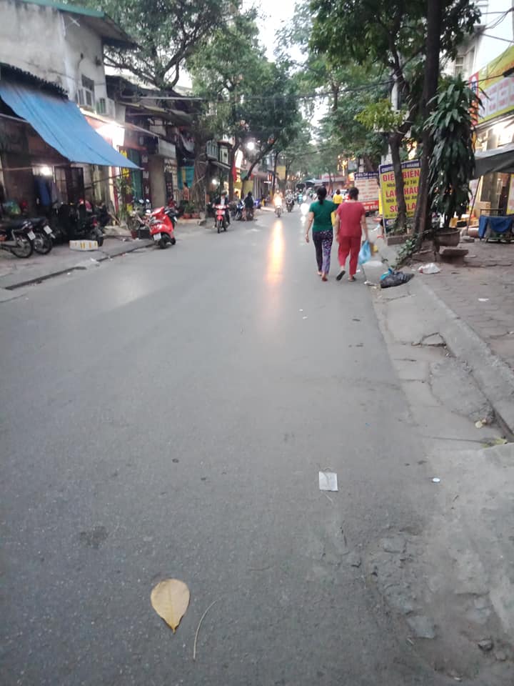 Cho thuê nhà nguyên căn 4,5 tầng ở Cự Lộc, Thanh Xuân