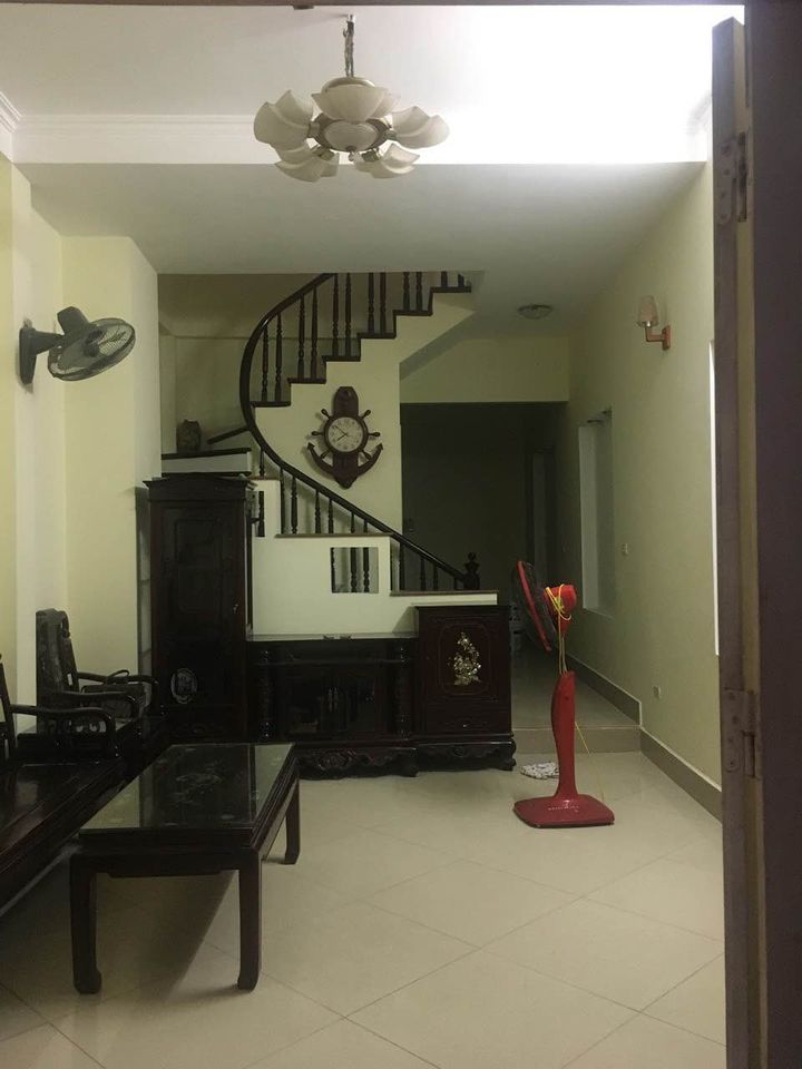 Cho thuê nhà 4 tầng tại Xóm Đình, Triều Khúc giá 10tr/tháng