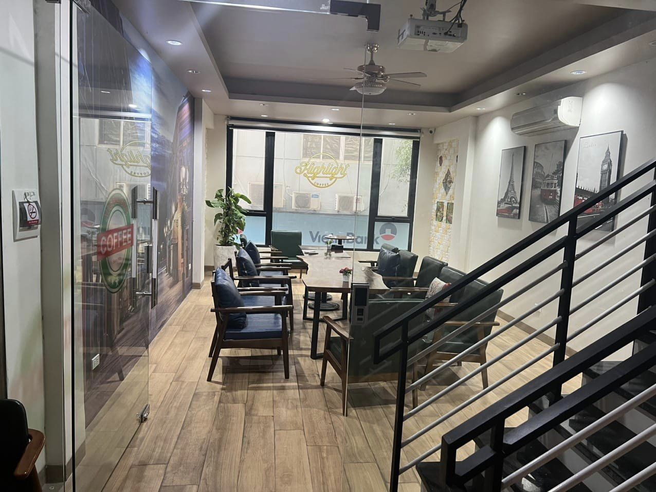 Cần nhượng lại quán cafe tại chùa Láng, Đống Đa