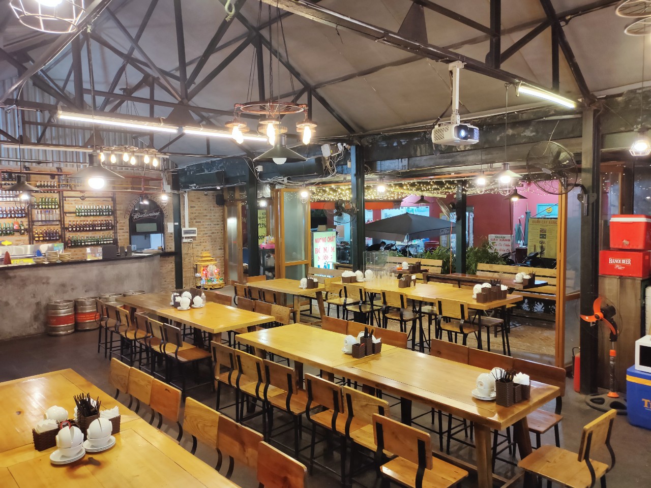 Cần nhượng lại nhà hàng tại số 1 Lương Yên, hai Bà Trưng