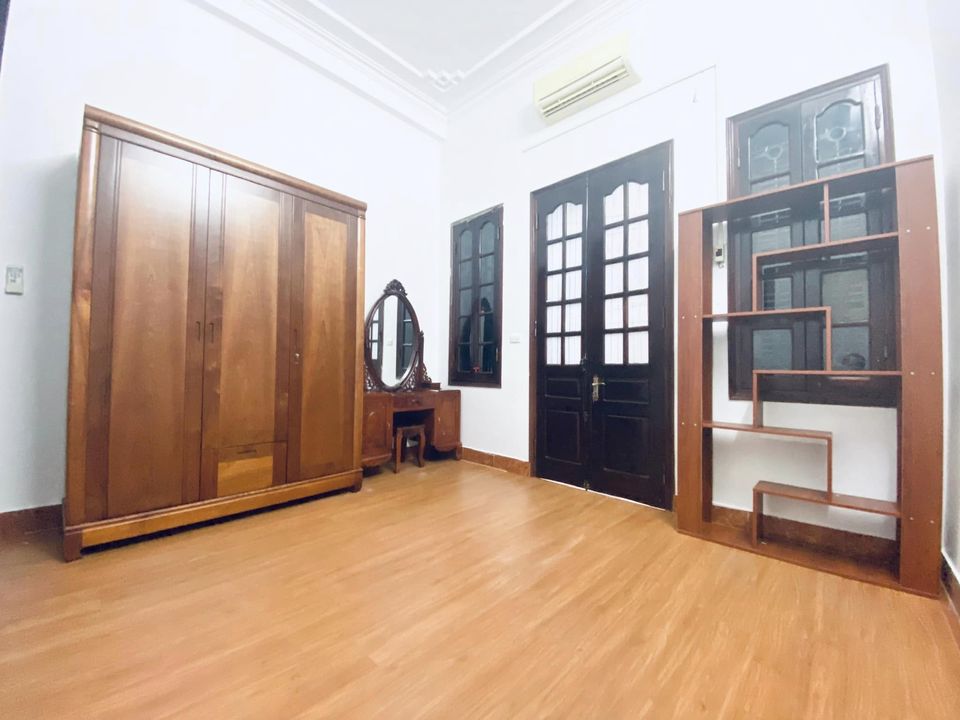 Cho thuê nhà nguyên căn ở Nguyễn Khang, Yên Hoà, Cầu Giấy