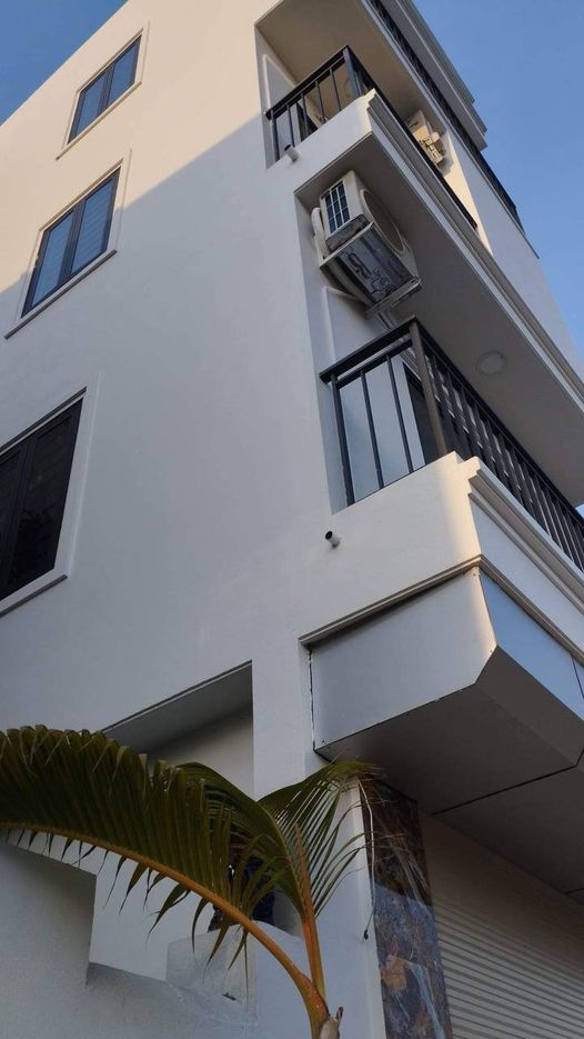 Cho thuê nhà nguyên căn vừa mới xây xong tại Ngọc Lâm, Long Biên
