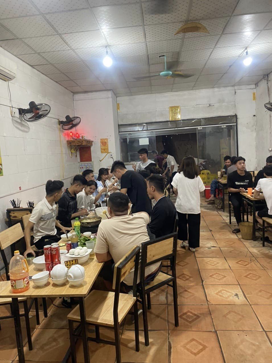 Cần nhượng lại cửa hàng ăn tại 70 Tây Tưu, Bắc Từ Liêm