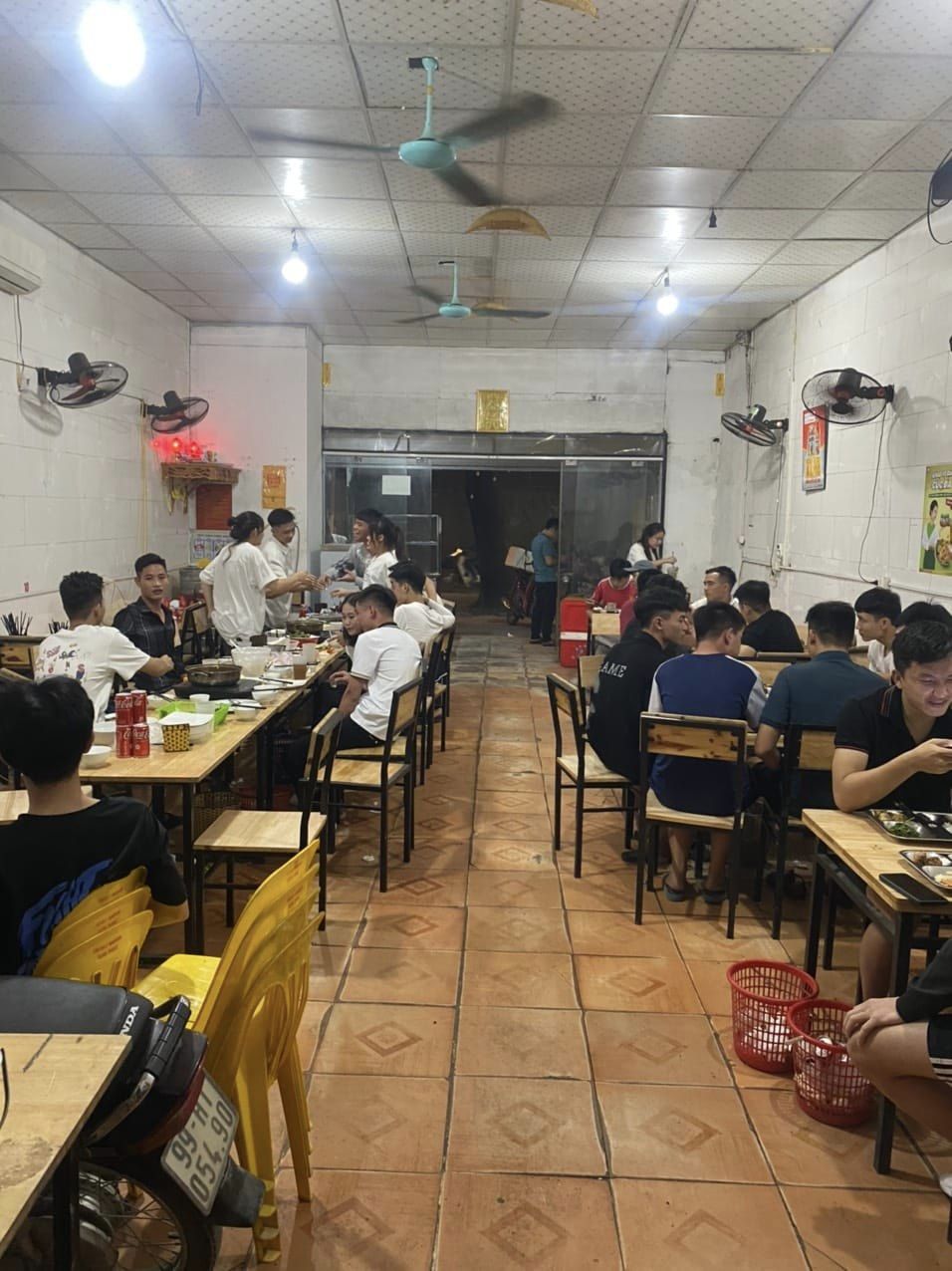 Cần nhượng lại cửa hàng ăn tại 70 Tây Tưu, Bắc Từ Liêm