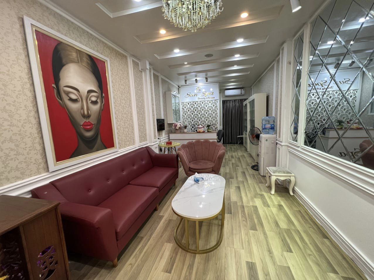 Cần nhượng lại cửa hàng spa thiết kế sang trọng, hiện đại tại Pháo Đài Láng, Đống Đa