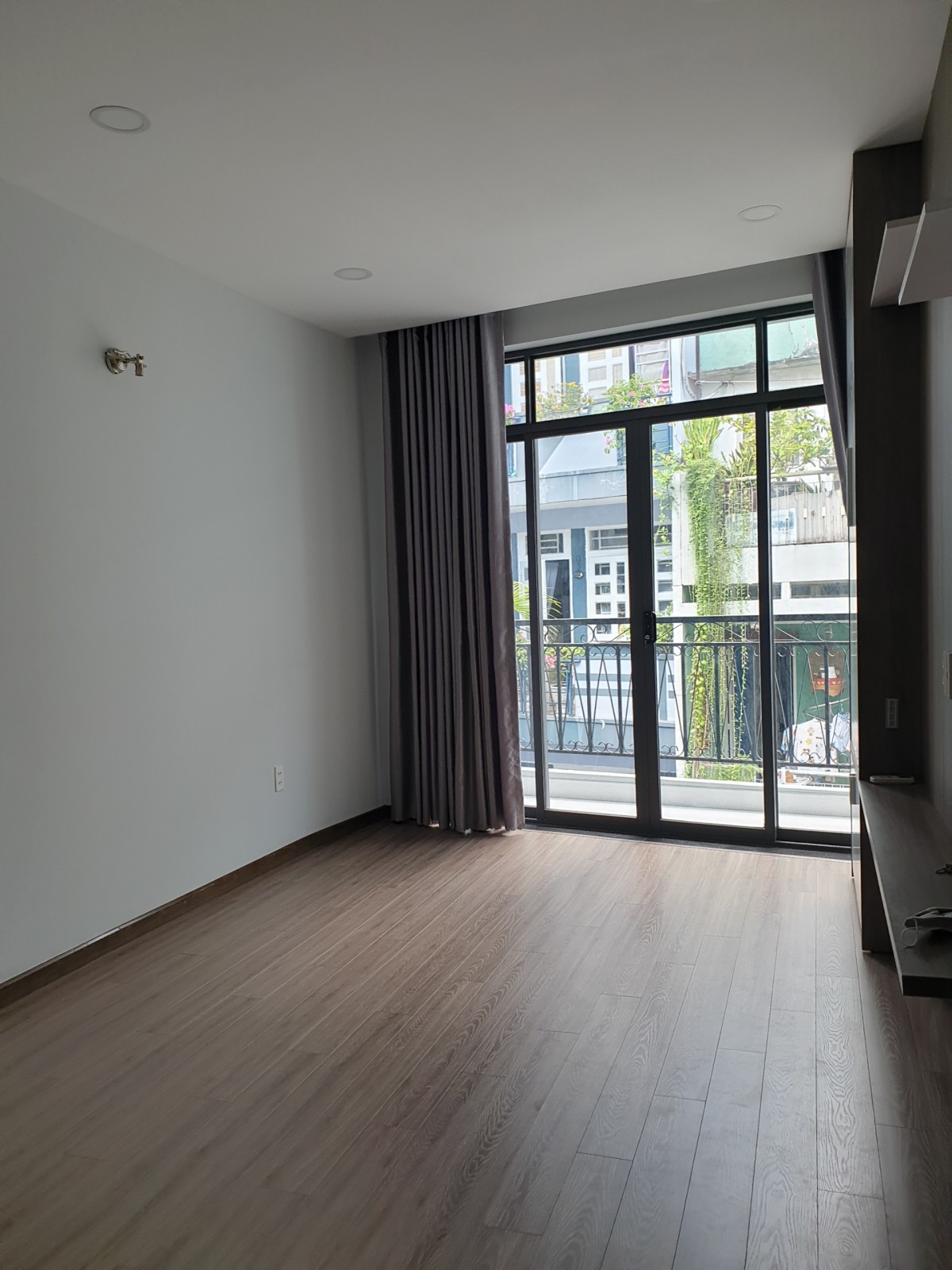 Chính chủ cho thuê nhà nguyên căn 4 lầu Cư Xá Đô Thành