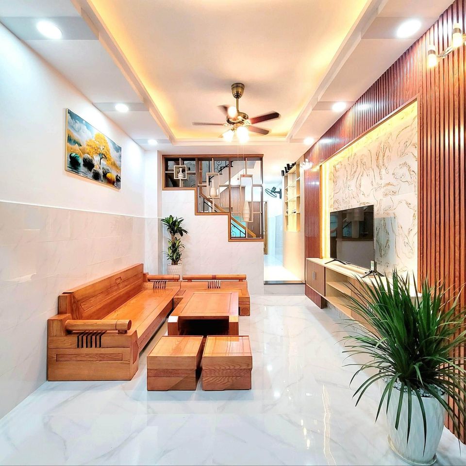 (Chính chủ) Cần bán gấp nhà 1 lầu Phan Văn Hớn kế chợ, sổ riêng 680tr/84m2